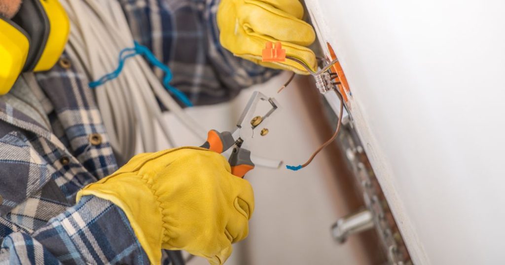 Consertos e manutenções elétricas em Teresina